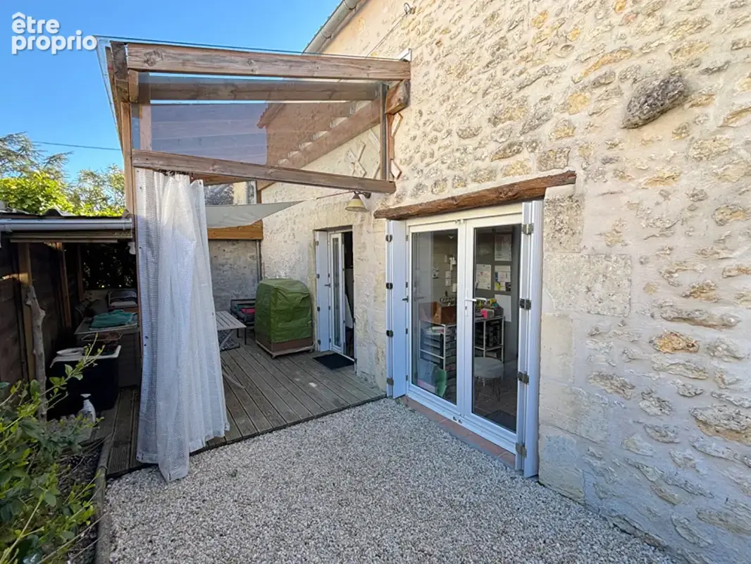 Charmante maison charentaise à vendre à Corme Écluse - Un havre de paix au coeur du bourg - photo 12