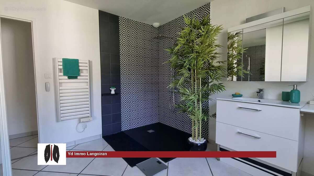 Maison à SAINT-CAPRAIS-DE-BORDEAUX