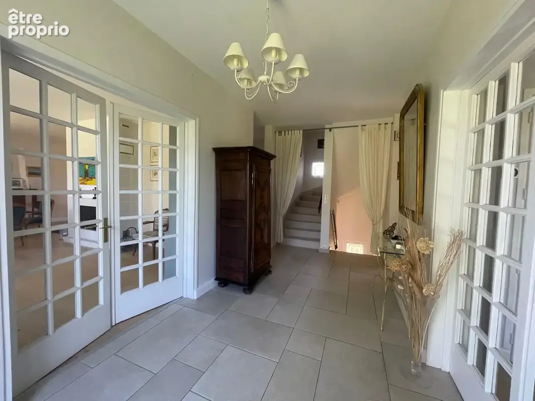 Maison 6 pièces 188 m² à vendre à Saint-Doulchard (18230) - photo 95