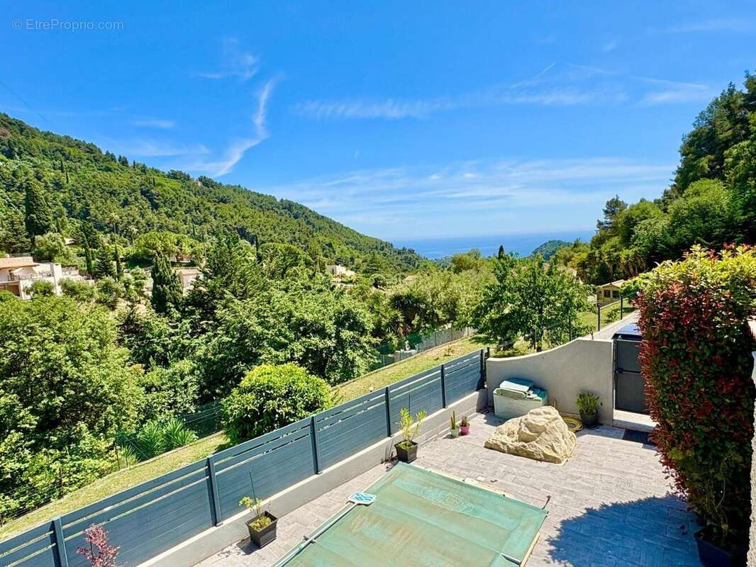 Photo 3 - Maison à CASTELLAR