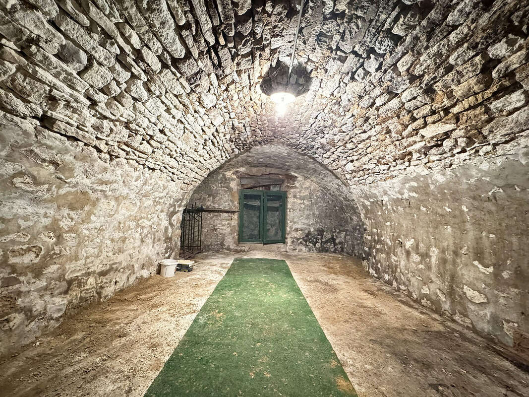 Gros potentiel : Maison à rénover - photo 7