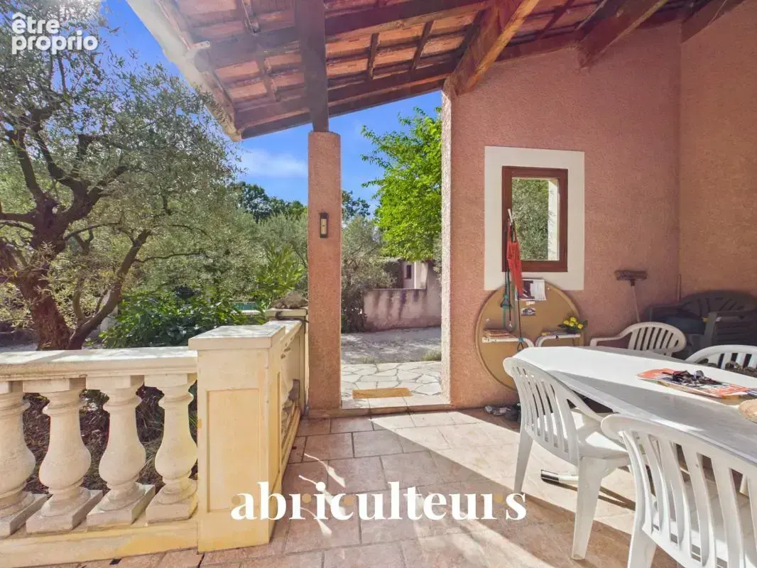 Maison 5 pièces de 110 m² au calme absolu avec piscine en vente à Puyloubier (13114) - photo 14