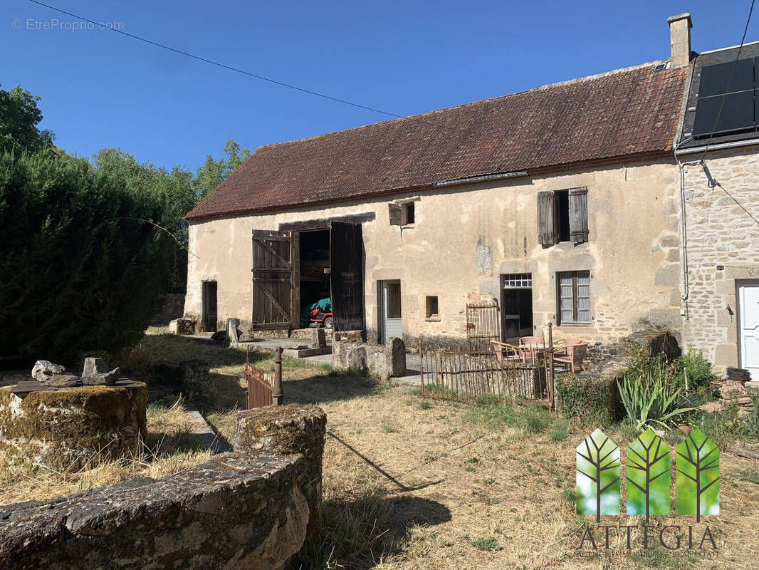Maison à SAINT-DIZIER-LES-DOMAINES