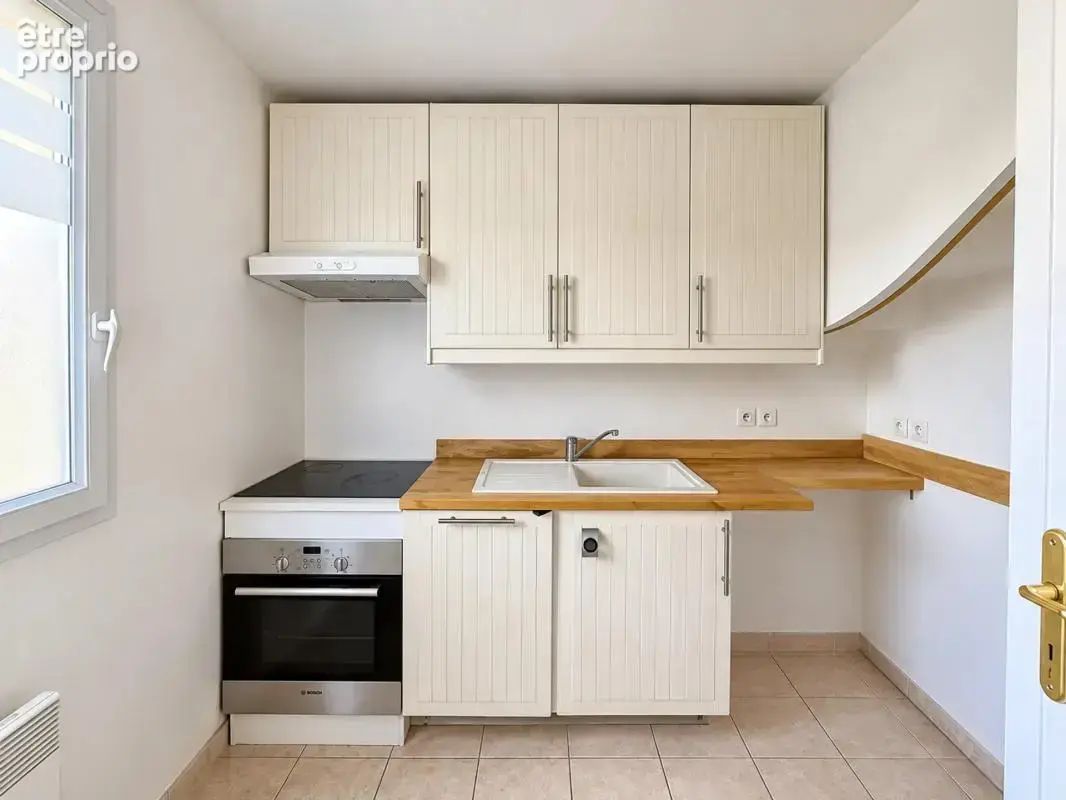 Appartement de 4 pièces de 74 m² situé à Chessy - photo 2