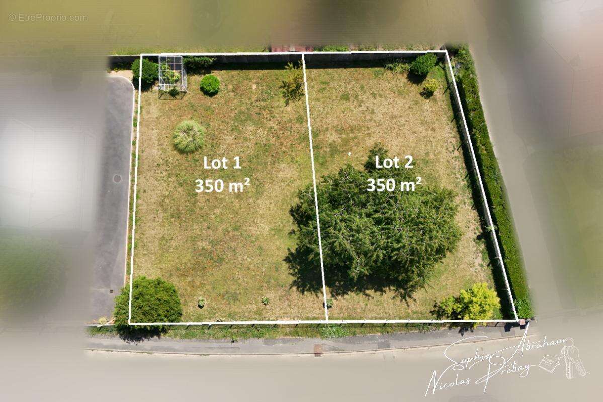 Terrain constructible de 350m² - photo 2
