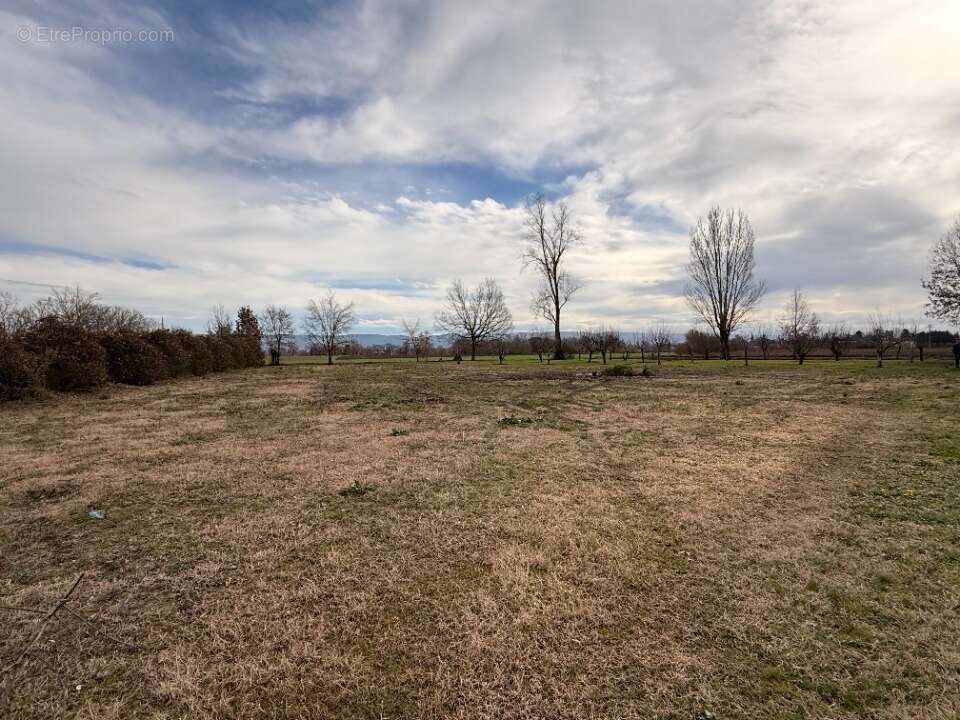 Terrain 1411 m² à Poudis  - photo 2