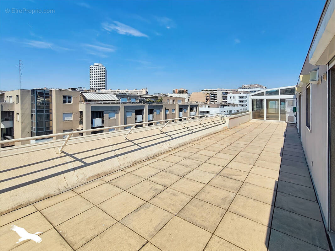 Appartement à MARSEILLE-8E