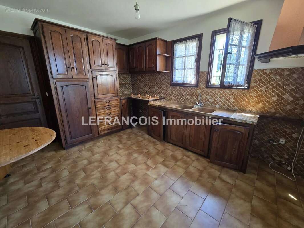 Maison à MOUANS-SARTOUX