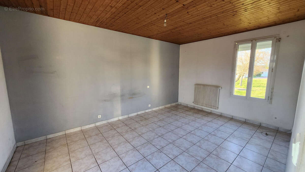 Maison à NOTRE-DAME-DE-RIEZ