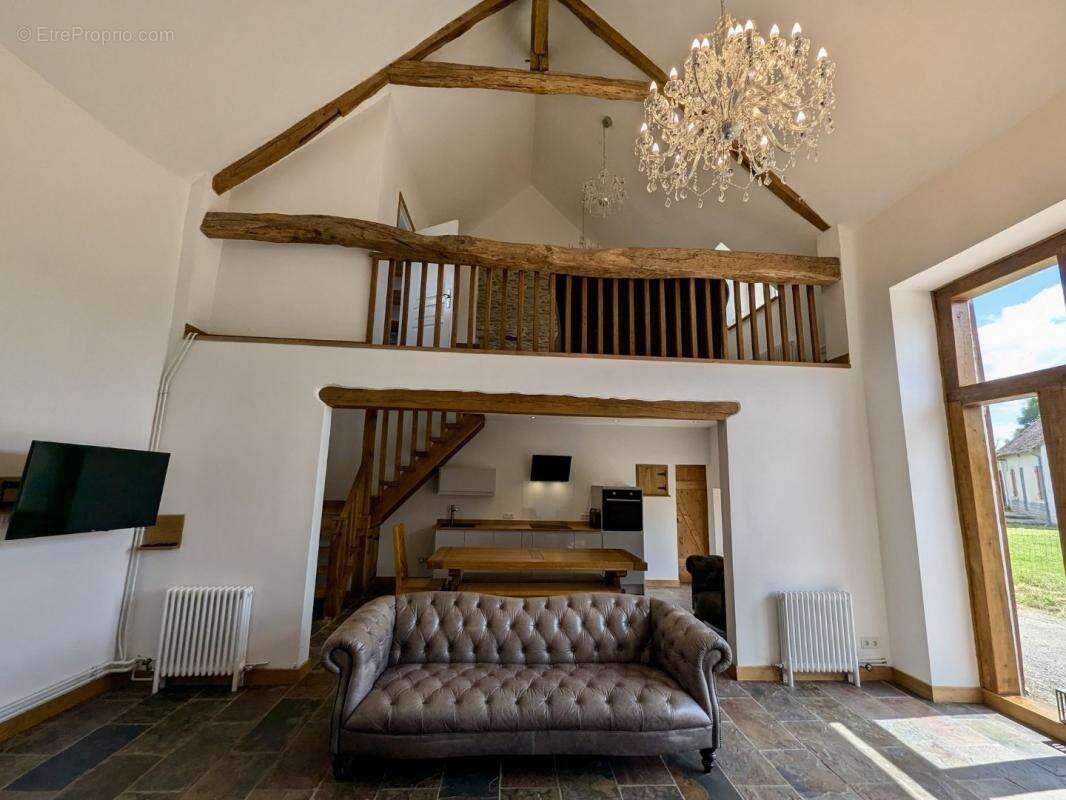 Maison à PARNAC