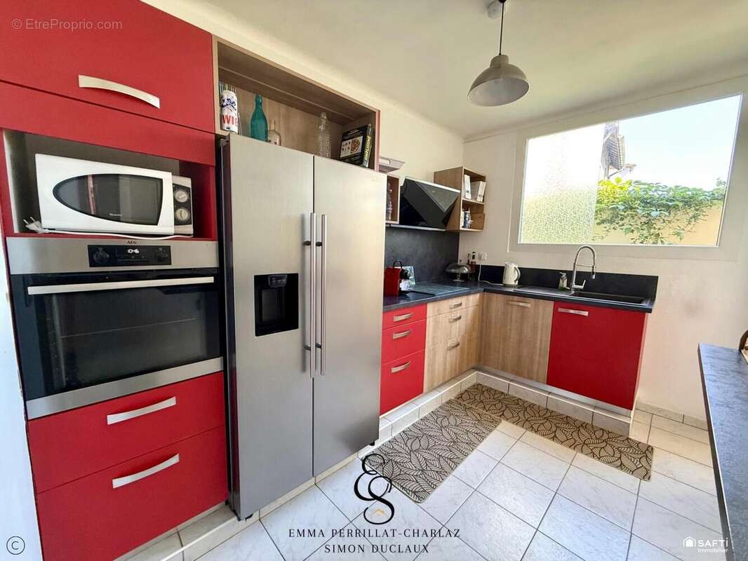 Maison 270 m² à Saint-Rambert-D'albon  - photo 6