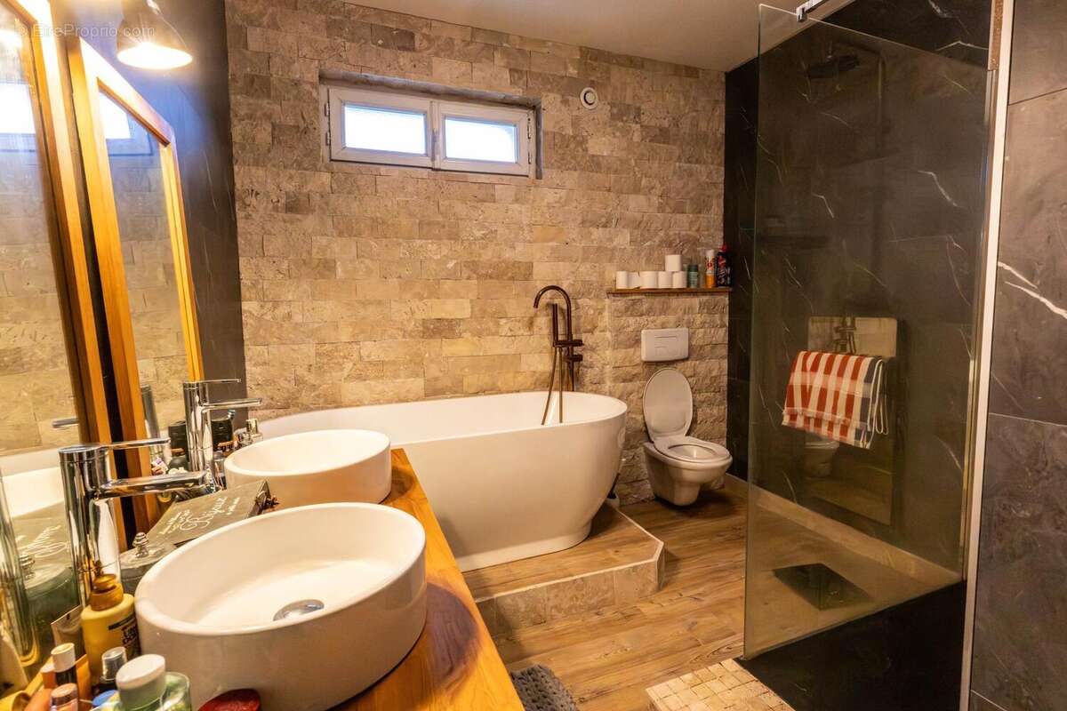 Photo 7 - Maison à RUELLE-SUR-TOUVRE