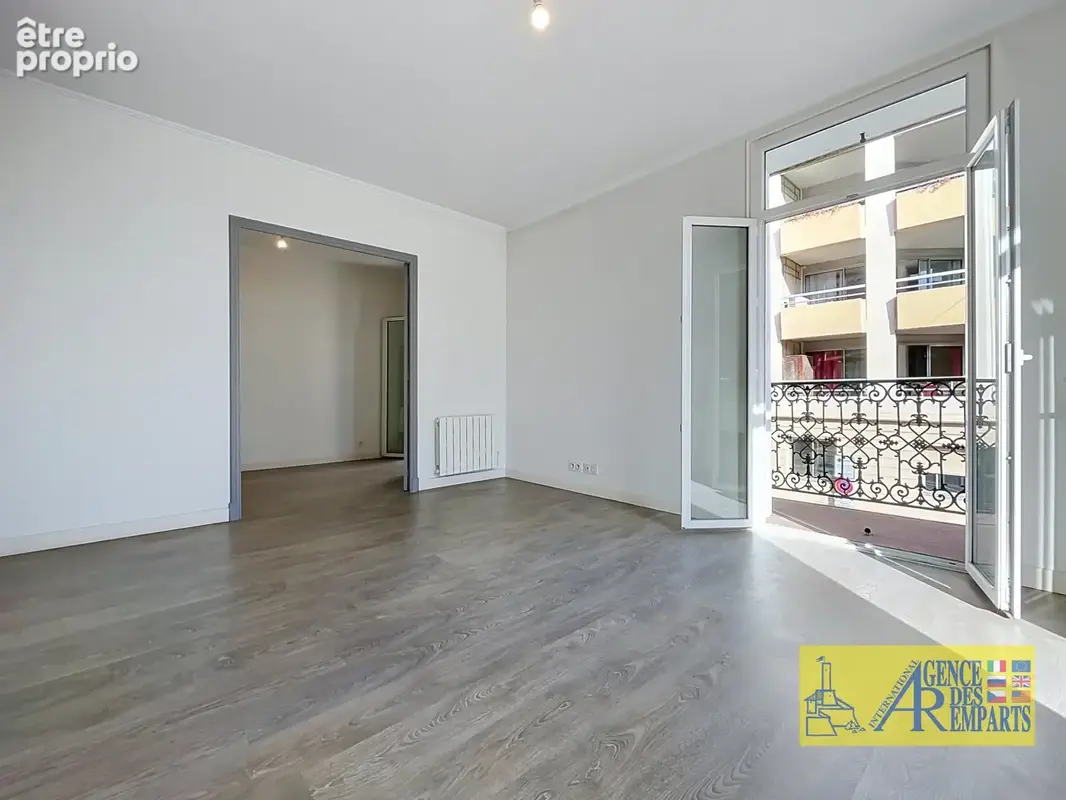 Antibes   Appartement 4 pièces avec terrasse et balcons - photo 3