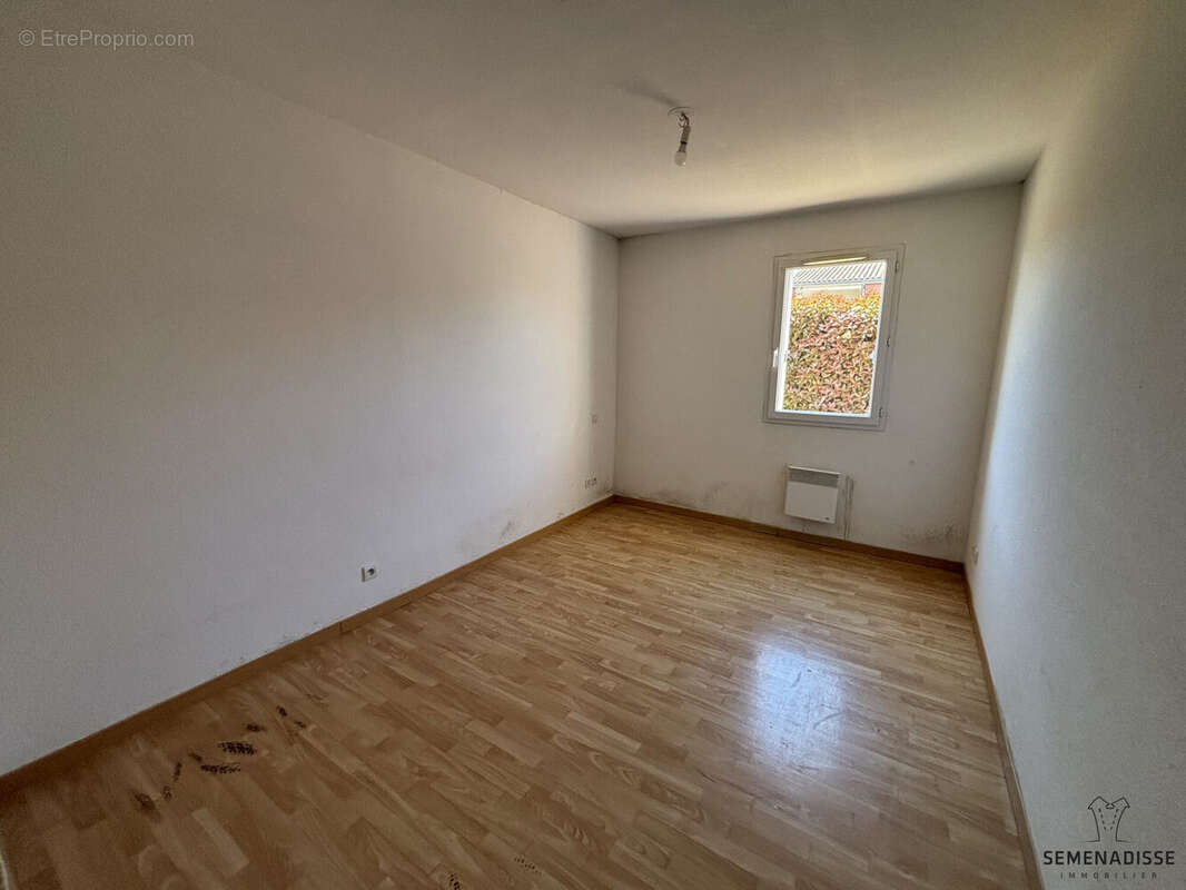 Appartement à SAINT-SULPICE