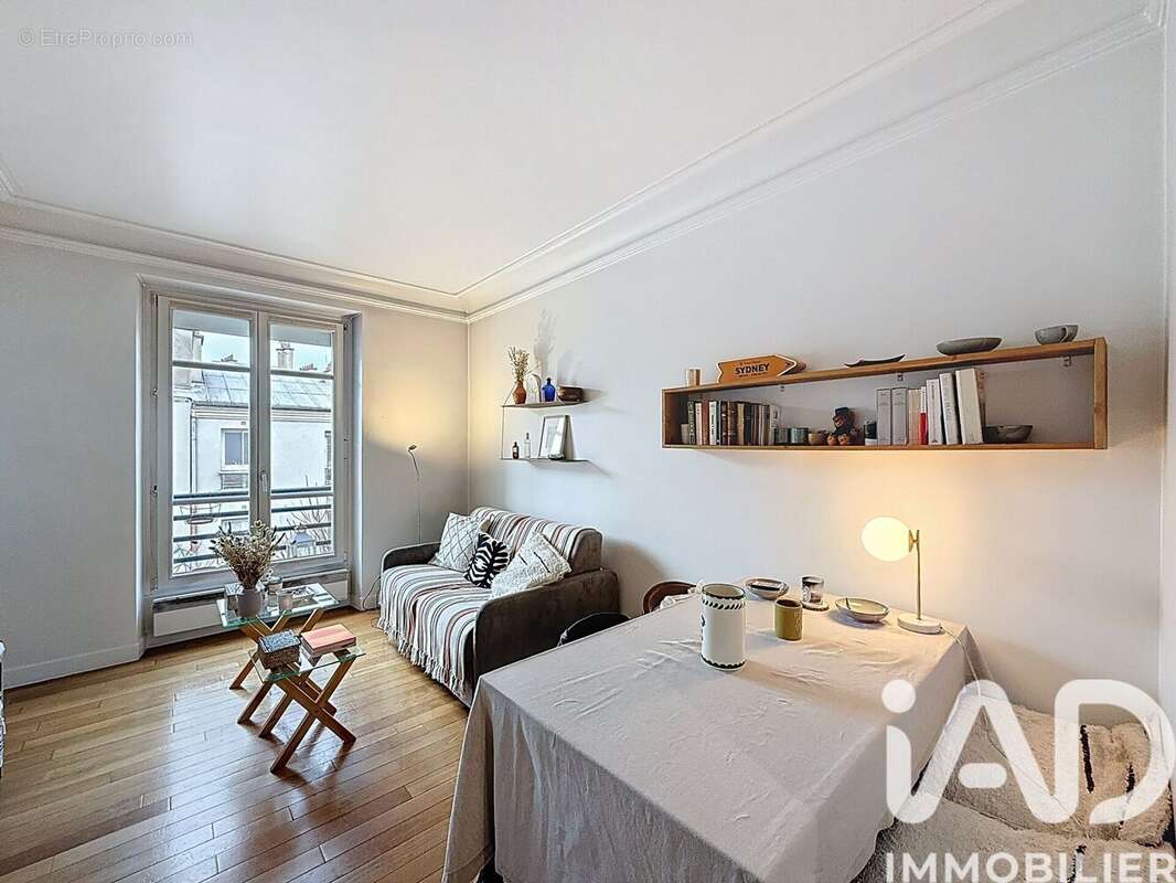 Photo 2 - Appartement à LEVALLOIS-PERRET