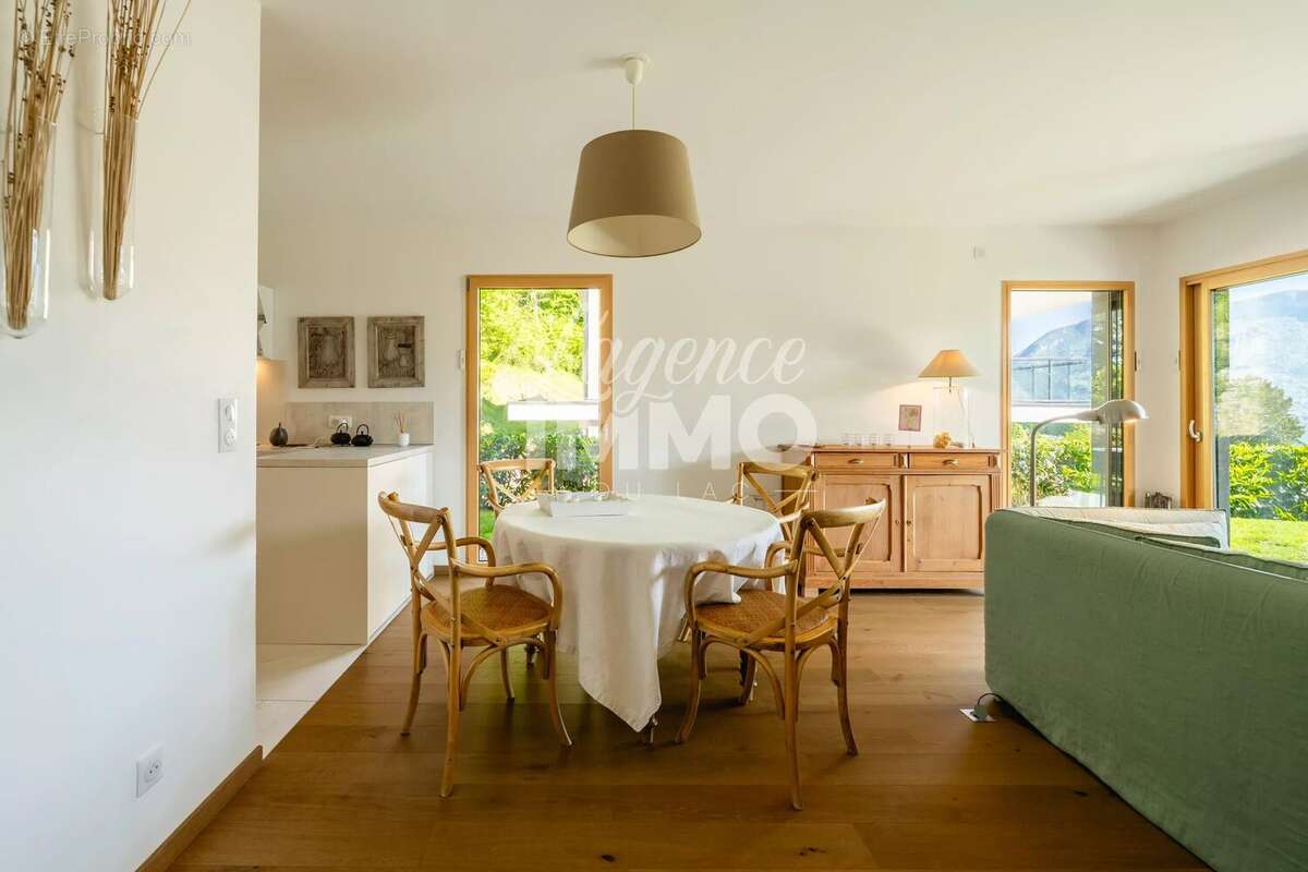 Appartement à SEVRIER