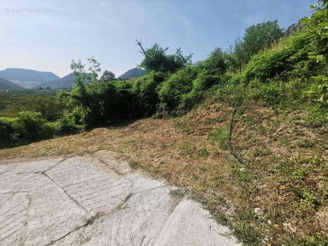 Terrain à MOSTUEJOULS