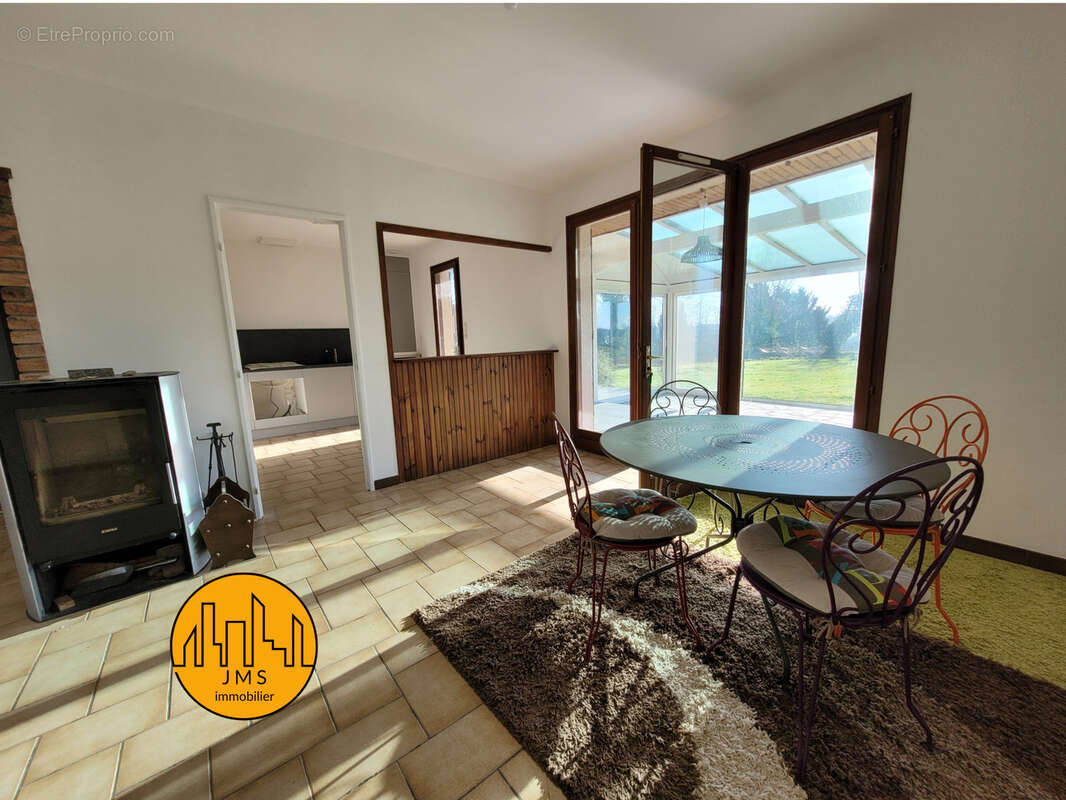 Maison à NOYANT-D'ALLIER