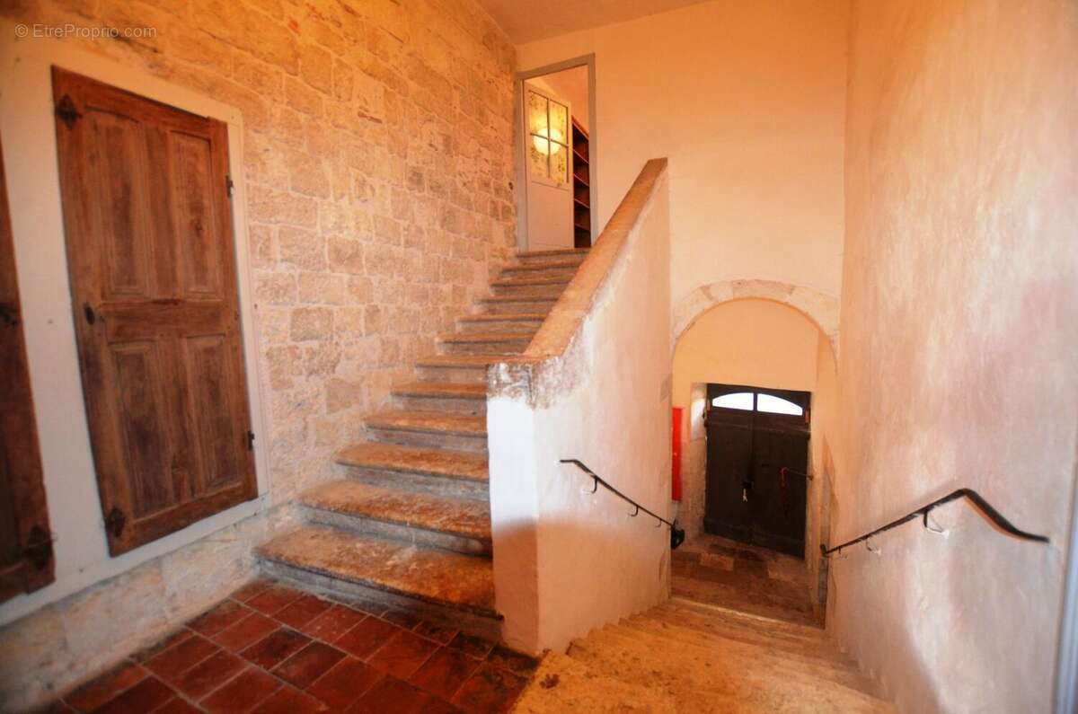 046 - Maison à BIRAN