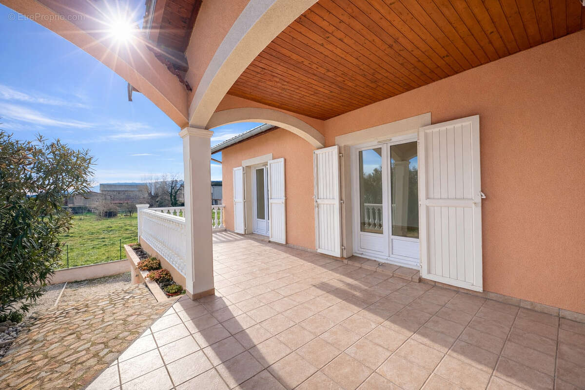Maison à CHAVANAY