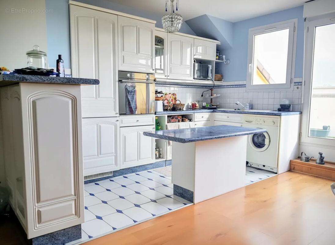 Appartement à VILLABE