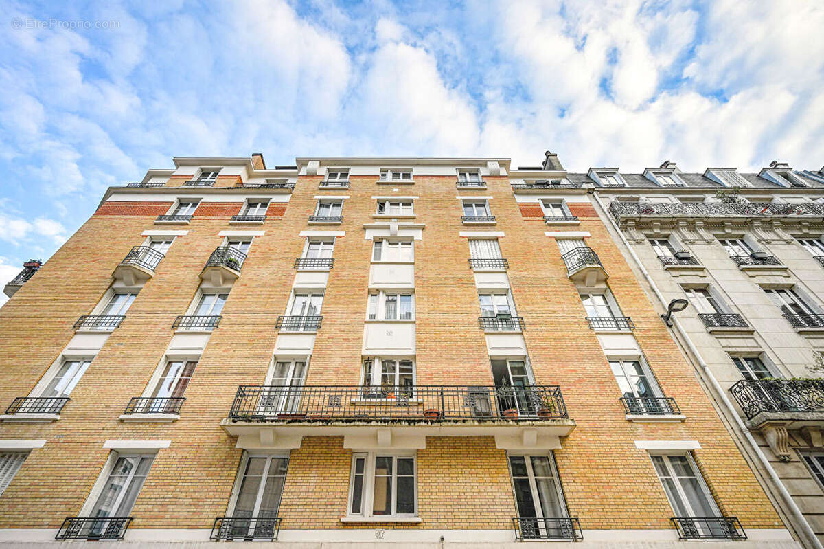 Appartement à PARIS-15E