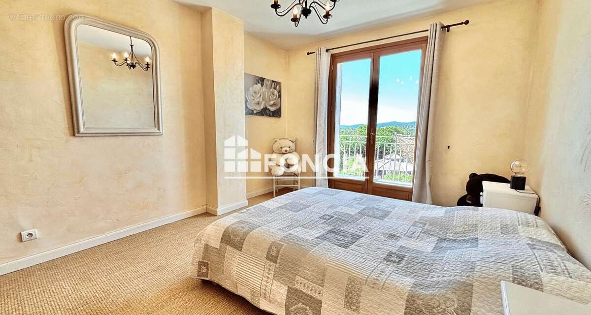 Maison à FREJUS