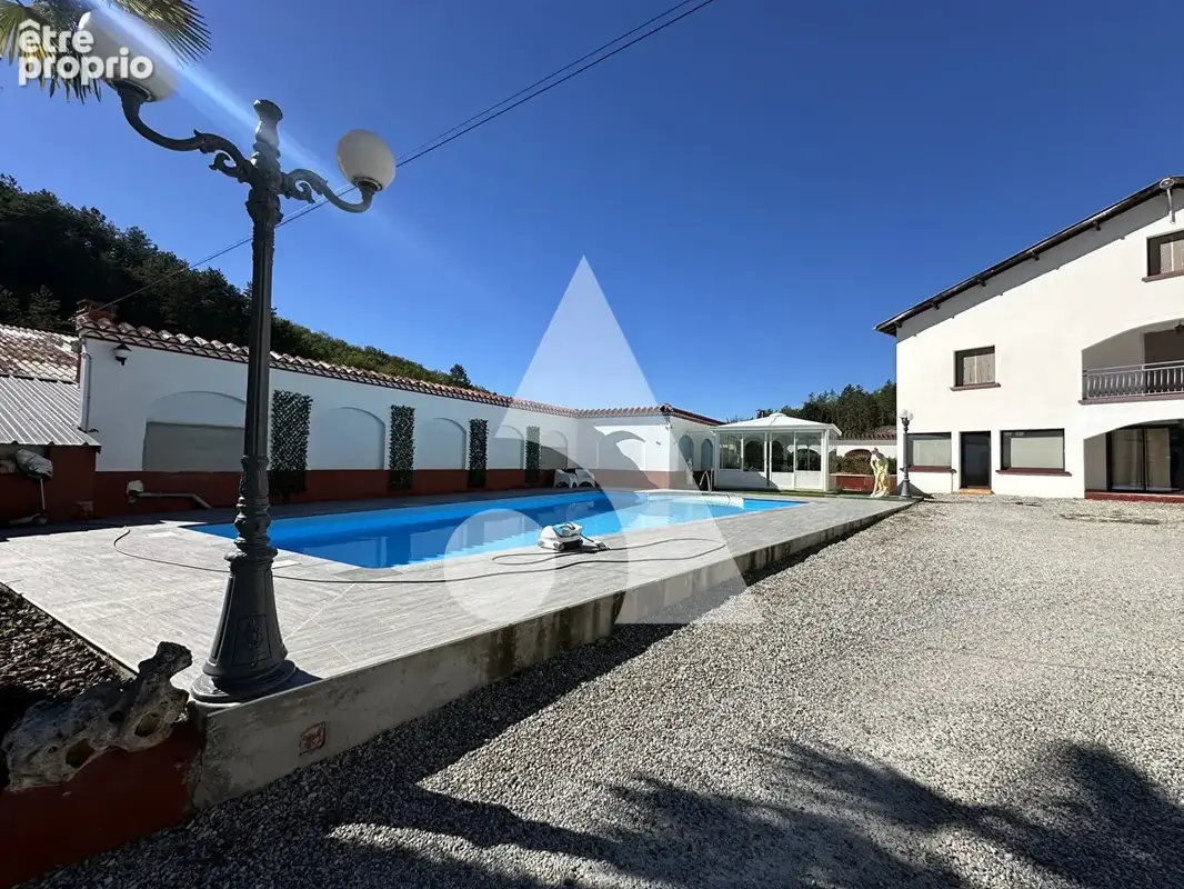 Maison Cahors 494m², 16 pièces, 8 chambres, piscine. - photo 11
