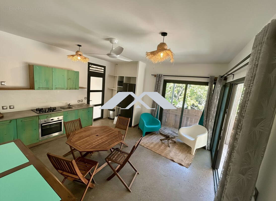 Appartement à L'ETANG-SALE