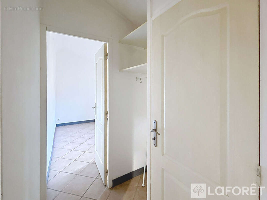 Appartement à COURTHEZON