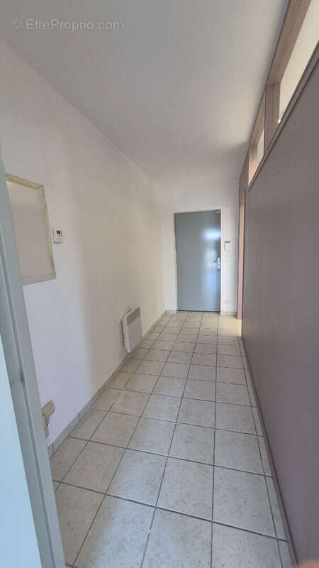 Commerce à LES GONDS