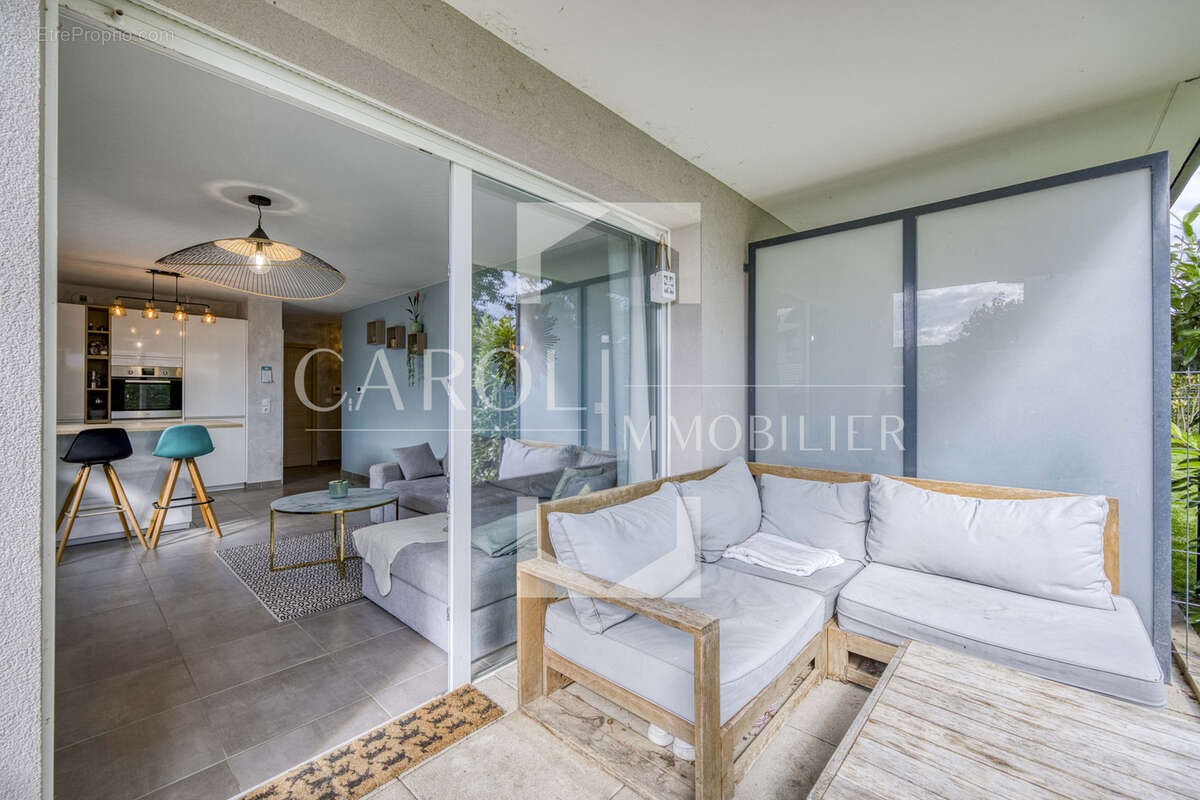 Appartement à POISY