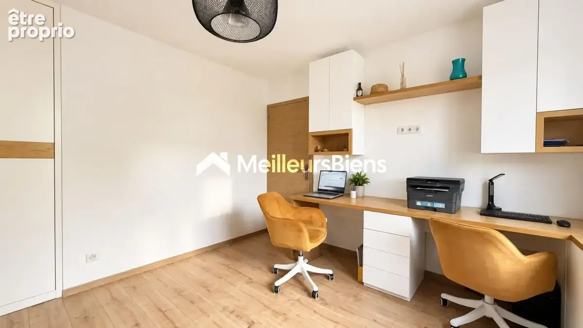 Maison récente de 147 m² avec piscine chauffée, suite parentale et garage - photo 17