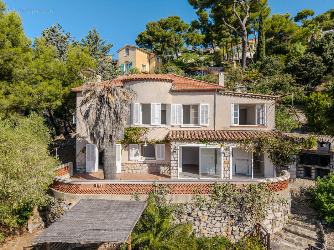 Maison à CARQUEIRANNE
