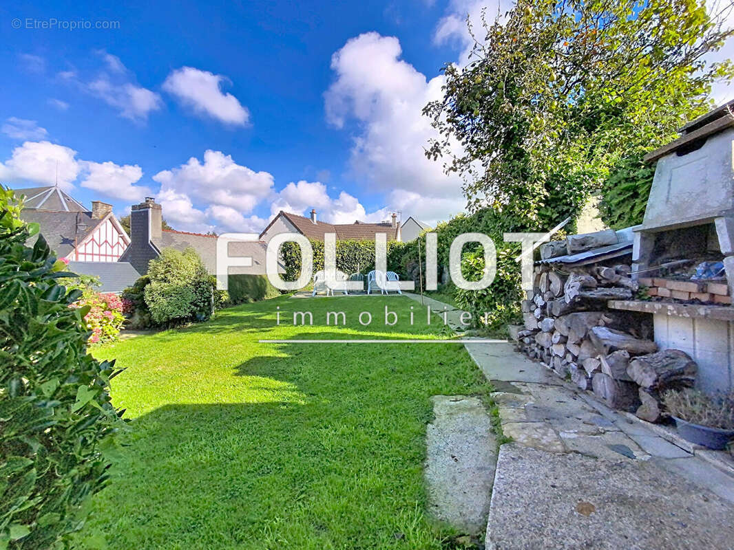 Maison à BRICQUEBEC