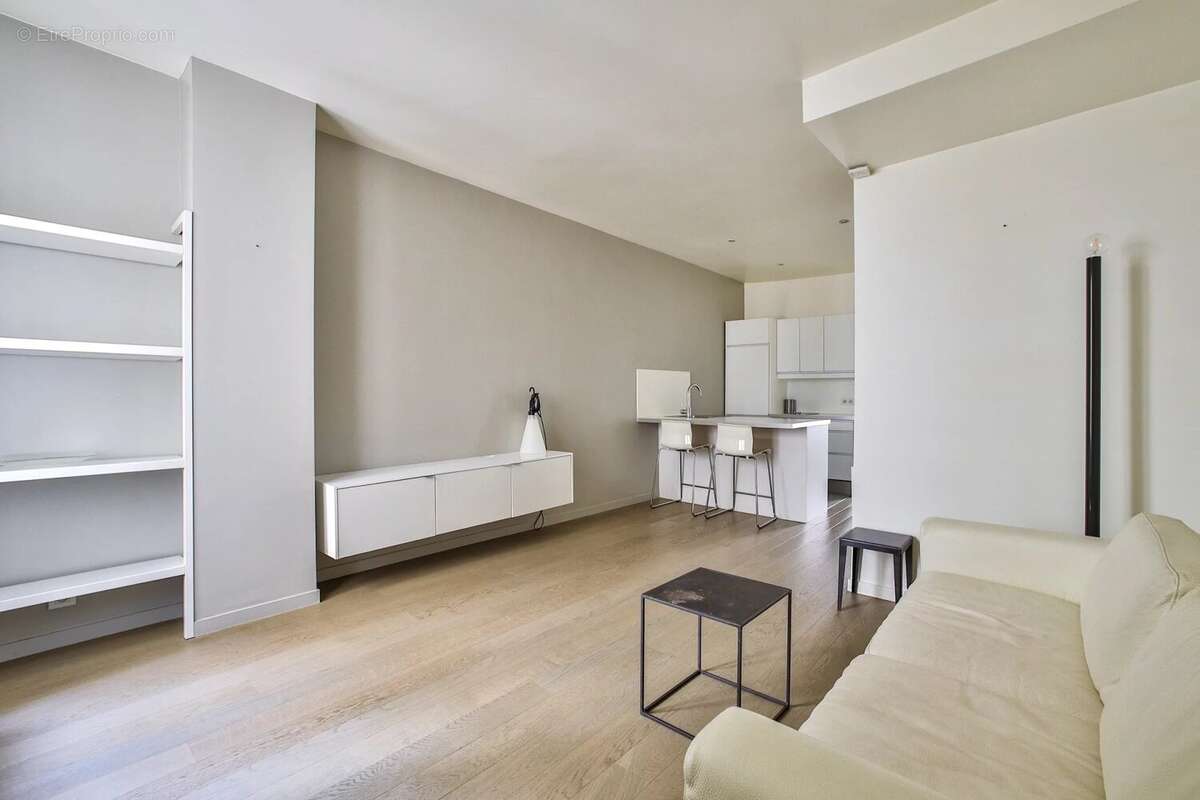 Appartement à PARIS-3E