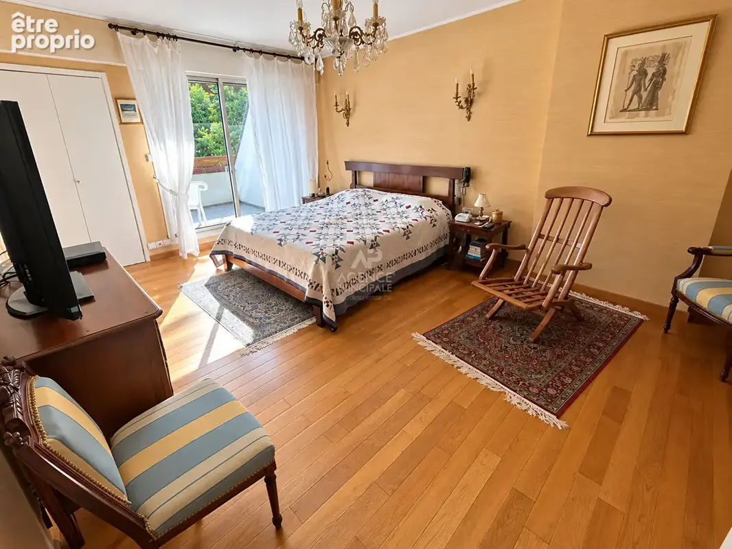 Maison Verneuil Sur Seine 7 pièce(s) 177 m2 - photo 8
