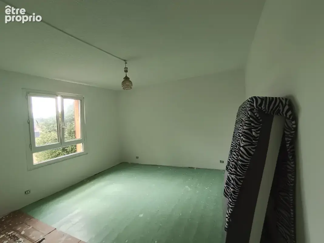 Immeuble de rapport à fort potentiel — 281 m2 hab. sur terrain constructible de 2 588 m2 - photo 8