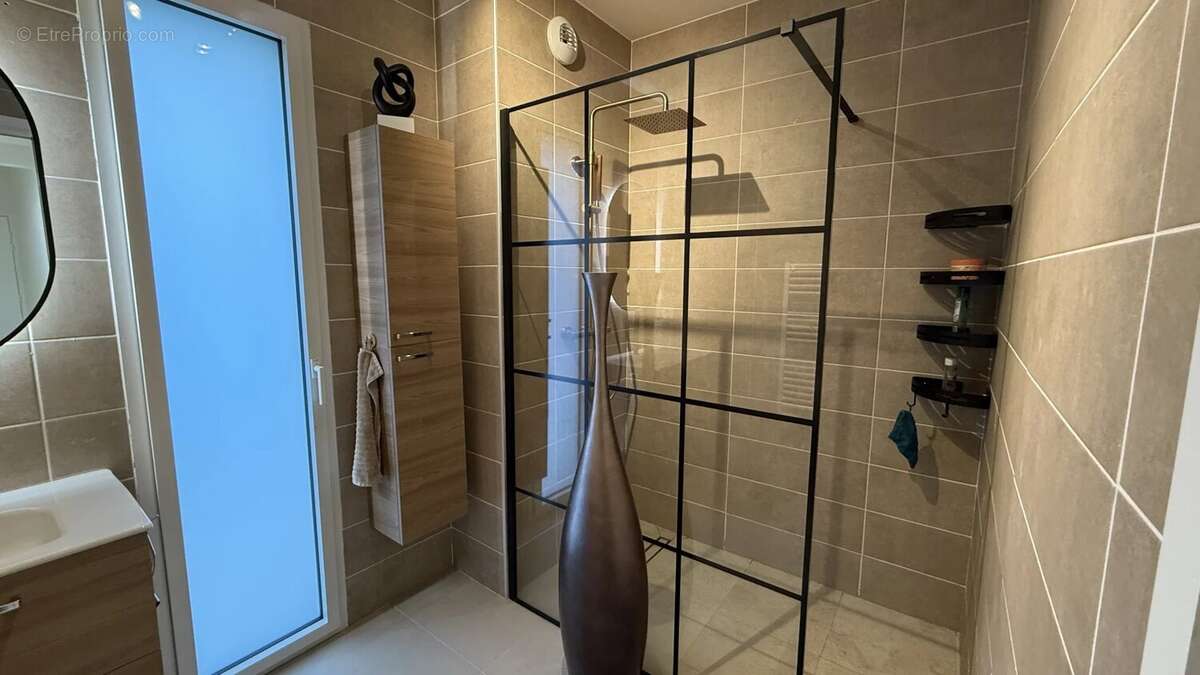 Appartement à VILLENEUVE-LOUBET