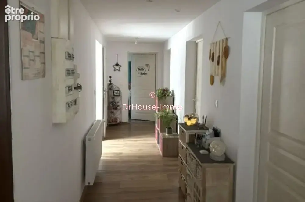 Appartement 12 pièces 237 m² à vendre à Nesle (80190) - photo 5