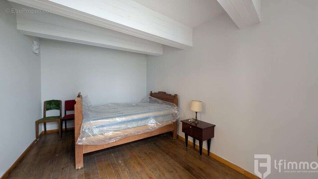 Maison à SAINT-JULIA-DE-BEC