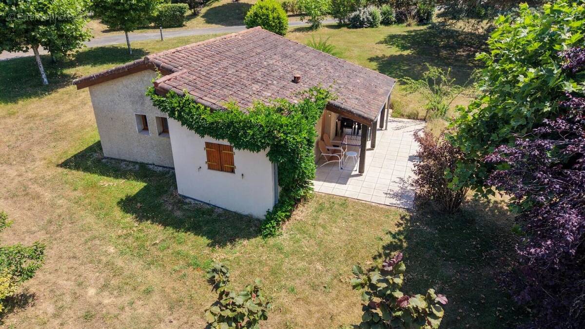 Maison à GOURDON
