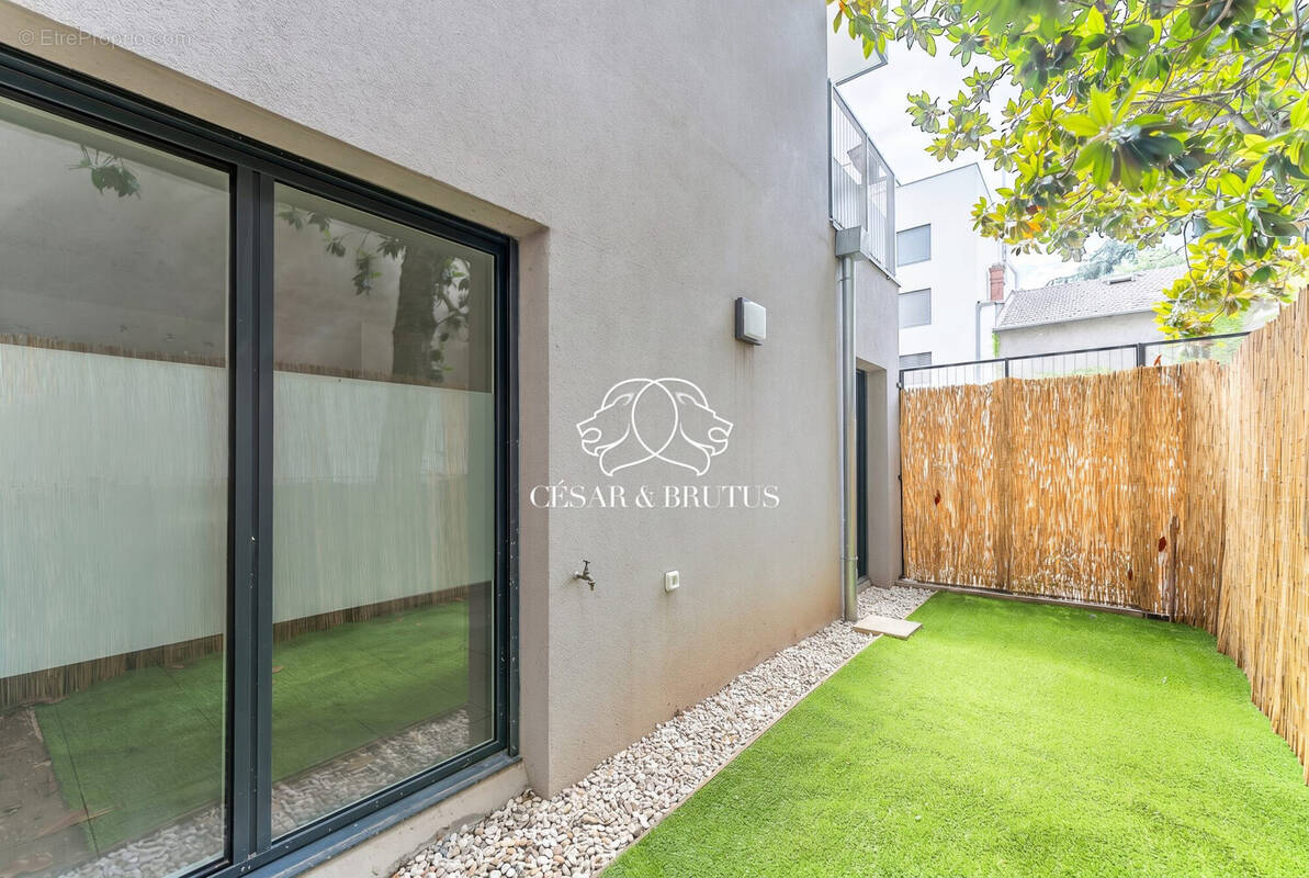 Appartement à LYON-8E