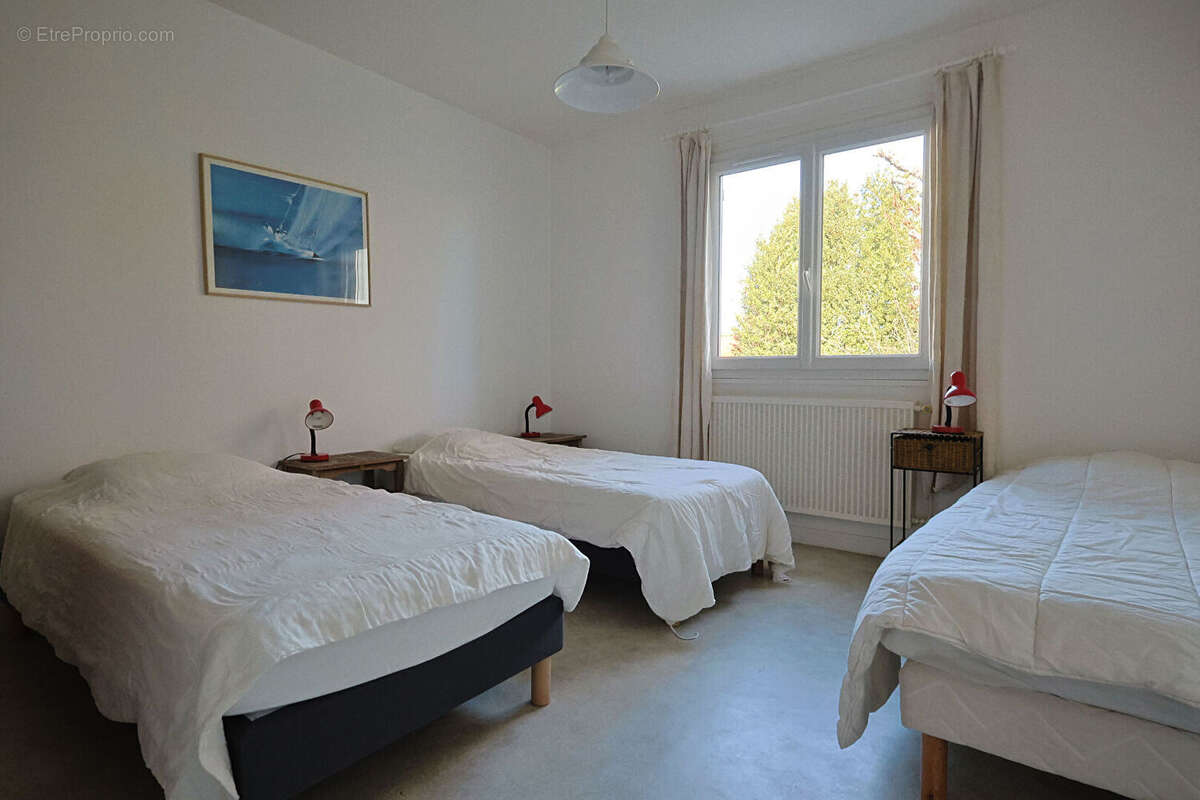 Maison à VAUX-SUR-MER