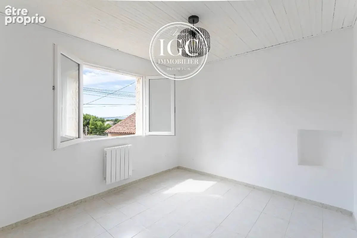 LA COURONNE  Maison de village T3  73 m2  Proximité mer - photo 14