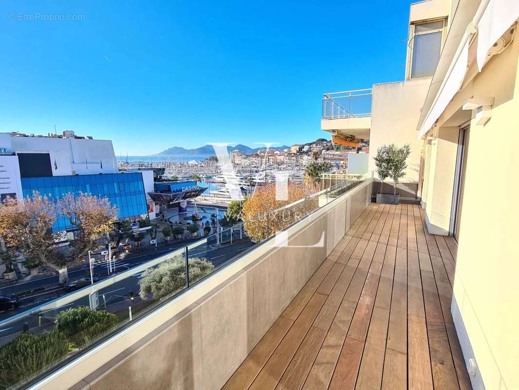 Appartement à CANNES