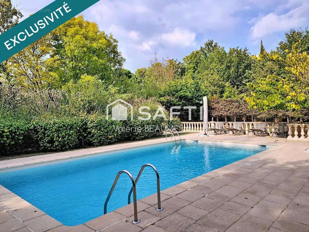 Maison 165 m² à Bagnols-En-Foret  - photo 4