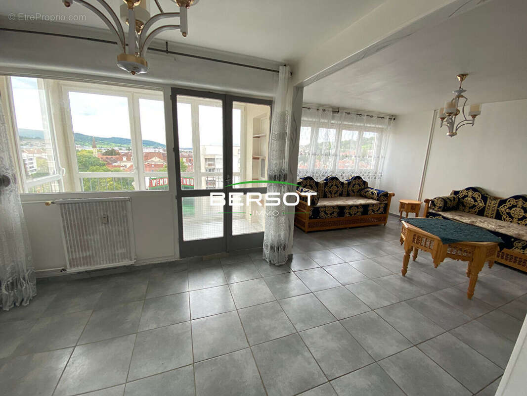Appartement à VESOUL