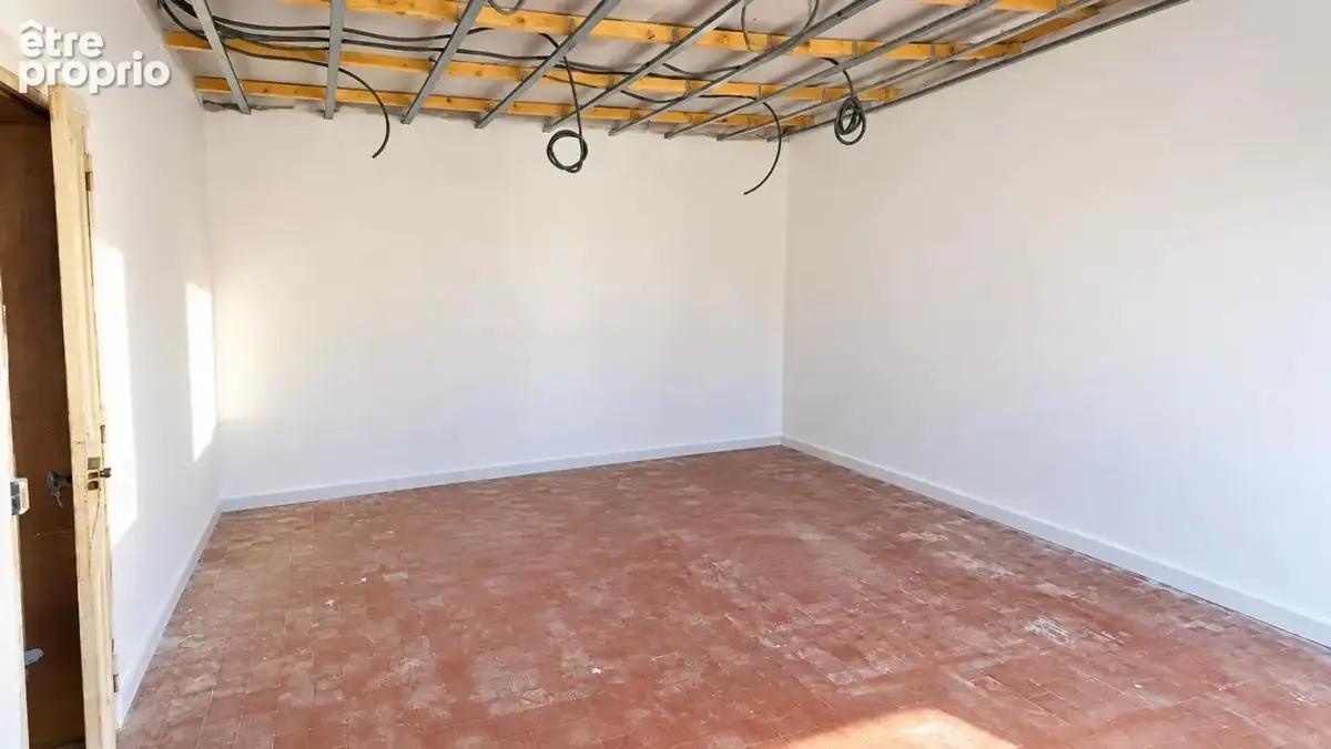 Maisons, 8 pièces à Ladon - Potentiel de 300m2 - photo 24