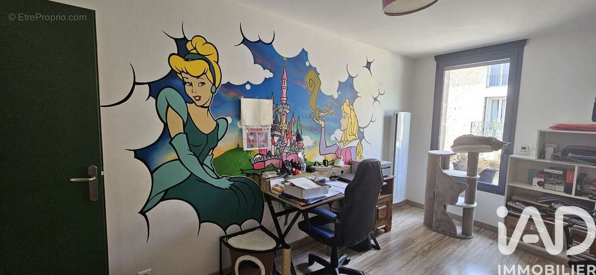 Maison 194 m² à Saint-Felix-De-Lodez  - photo 9